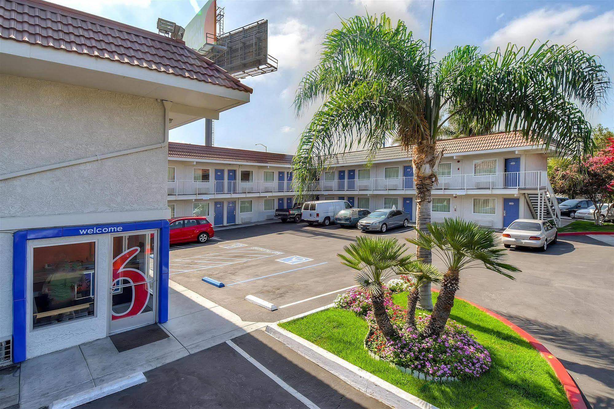Motel 6-Norwalk, Ca - Los Angeles Bagian luar foto