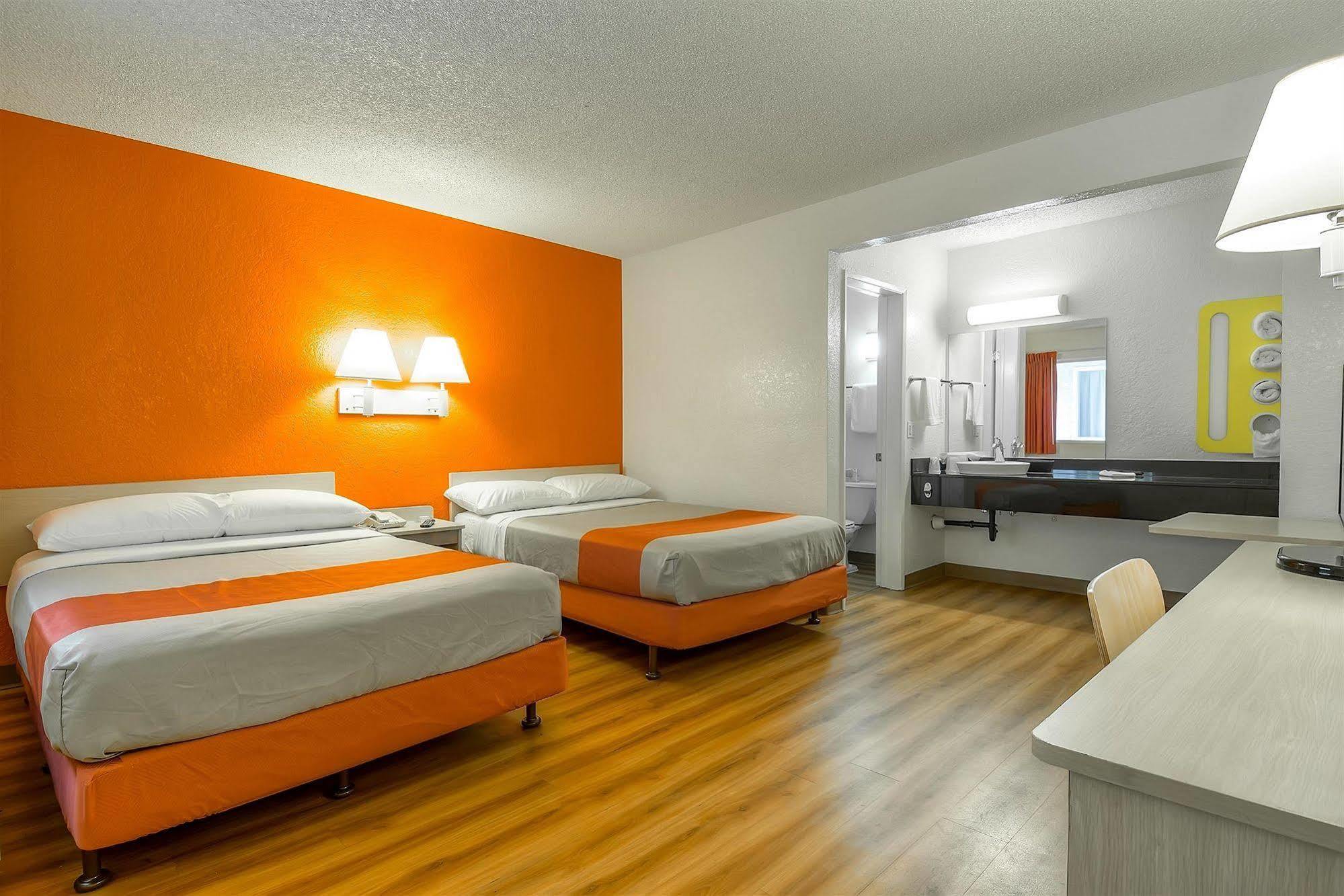 Motel 6-Norwalk, Ca - Los Angeles Bagian luar foto