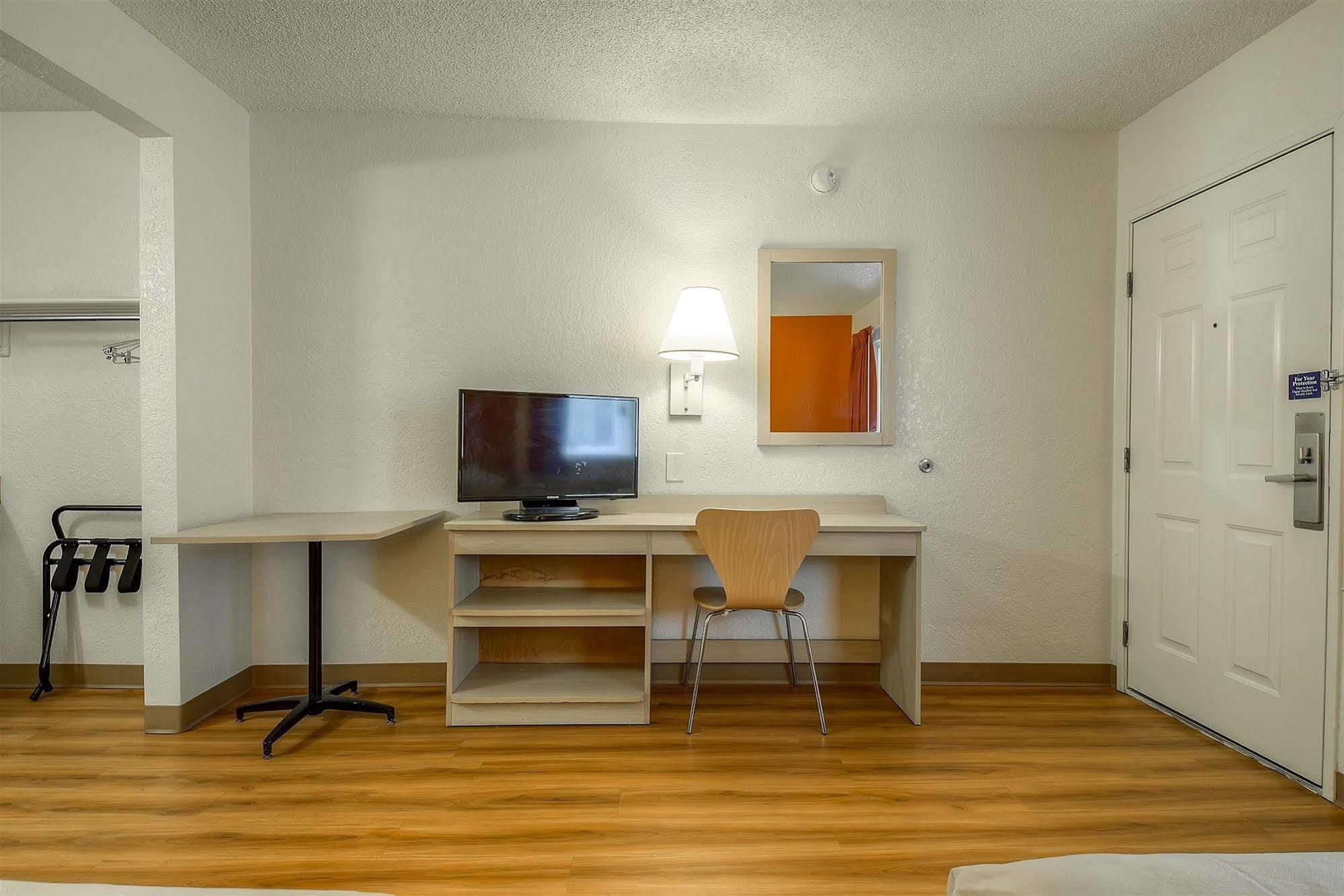 Motel 6-Norwalk, Ca - Los Angeles Bagian luar foto